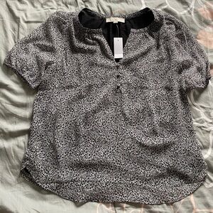 Loft Animal Print Puff Sleeve Henley Blouse. Size Medium.